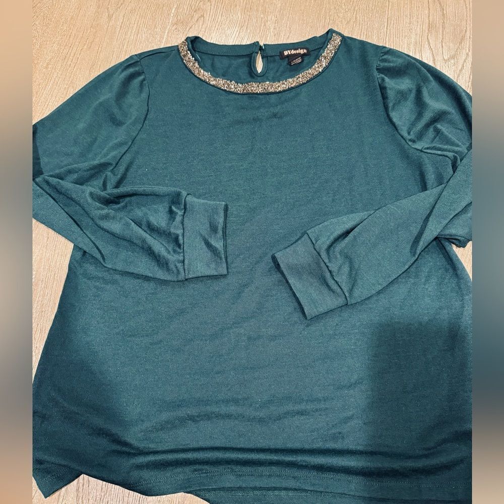 Beautiful teal/green sweater with decorative neckline!